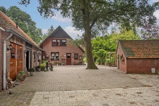 Lattrop-Breklenkamp - Bergvennenweg 3 en 5